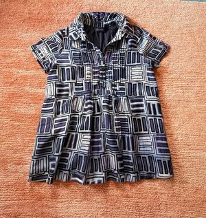 Context Silk Blend Blouse Size S Geometric Print Pleated Front